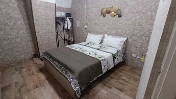 Window in the Stone Naples