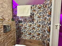 Window in the Stone Naples