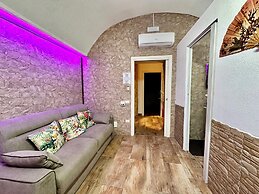 Window in the Stone Naples