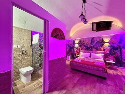 Window in the Stone Naples