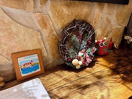 Window in the Stone Naples