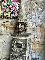 Window in the Stone Naples