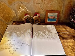 Window in the Stone Naples