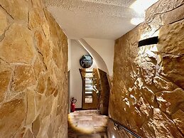 Window in the Stone Naples