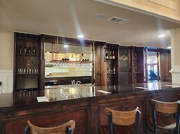 Historic Griffin Hotel