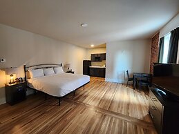 Historic Griffin Hotel