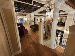 Historic Griffin Hotel