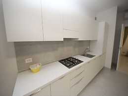 Modern Apartment Near the Beach