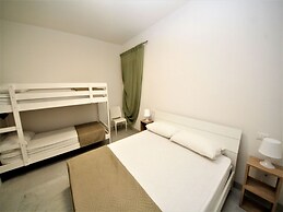 Modern Apartment Near the Beach