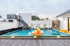 Full moon Bay hua hin Cha-am