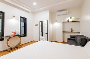 Full moon Bay hua hin Cha-am