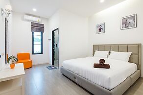 Full moon Bay hua hin Cha-am