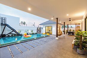 Full moon Bay hua hin Cha-am