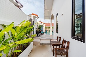 Full moon Bay hua hin Cha-am