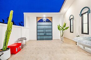 Full moon Bay hua hin Cha-am