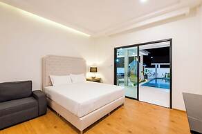 Full moon Bay hua hin Cha-am