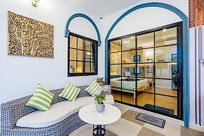 Full moon Bay hua hin Cha-am