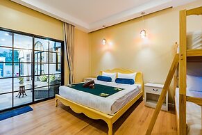 Full moon Bay hua hin Cha-am