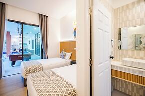 Full moon Bay hua hin Cha-am