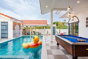 Full moon Bay hua hin Cha-am