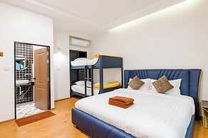 Full moon Bay hua hin Cha-am