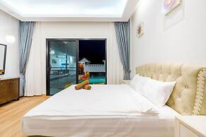 Full moon Bay hua hin Cha-am