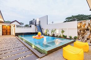 Full moon Bay hua hin Cha-am