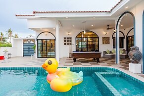 Full moon Bay hua hin Cha-am