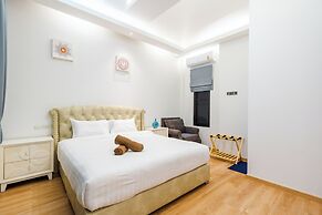 Full moon Bay hua hin Cha-am