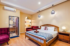 Full moon Bay hua hin Cha-am