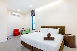 Full moon Bay hua hin Cha-am