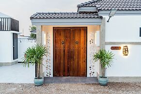 Full moon Bay hua hin Cha-am