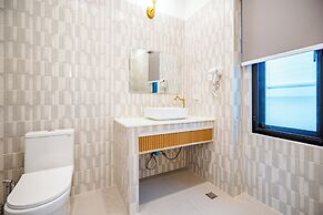 Full moon Bay hua hin Cha-am