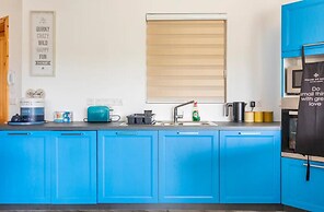 Escape Between Land And Sea Marsalforn