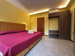 CconfortHotels R&B Murat Garden