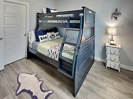 Es405- Port A's Flip Flops & Pop Tops