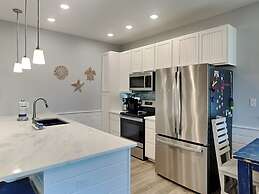 Es405- Port A's Flip Flops & Pop Tops