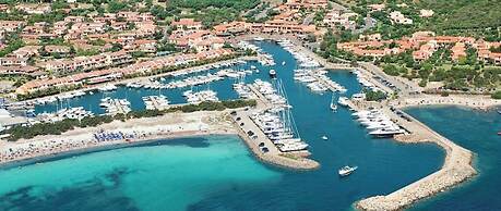 Residence with swimming pool in Ottiolu