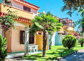 Residence with swimming pool in Ottiolu