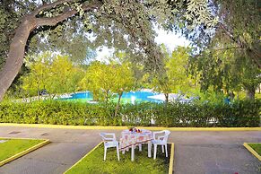 Residence with swimming pool in Ottiolu