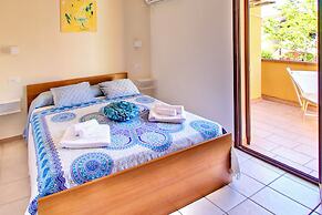 Residence with swimming pool in Ottiolu