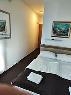 Tim Rooms