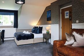 The Gateway Hotel