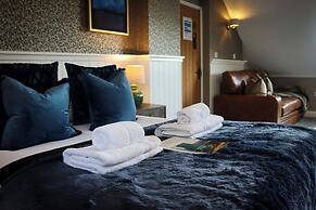 The Gateway Hotel