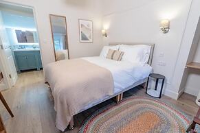 Glan Yr Afon Riverside