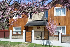 Cozy Mountain Cabins 5 min from Downtown SMA-CM by Apartments Bariloch