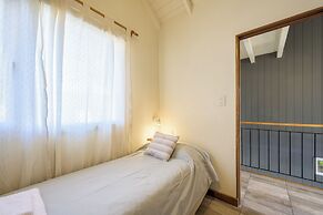 Cozy Mountain Cabins 5 min from Downtown SMA-CM by Apartments Bariloch