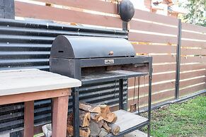 Cozy Mountain Cabins 5 min from Downtown SMA-CM by Apartments Bariloch