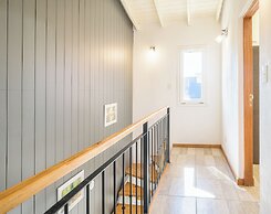 Cozy Mountain Cabins 5 min from Downtown SMA-CM by Apartments Bariloch