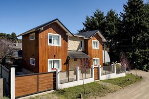 Cozy Mountain Cabins 5 min from Downtown SMA-CM by Apartments Bariloch